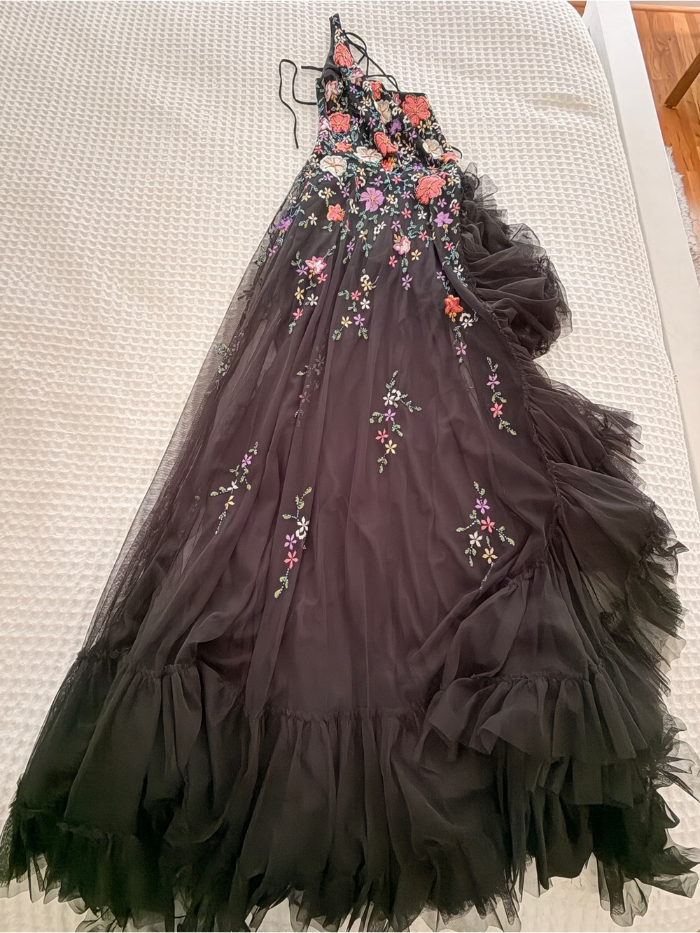 Mac Duggal black dress with multicolor floral embroidery - Picture 2 of 6